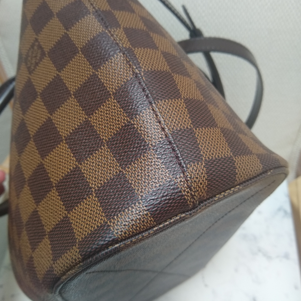 Authentic Louis Vuitton Sienna Damier Ebene MM Crossbody Bag with Strap - Picture 11 of 14